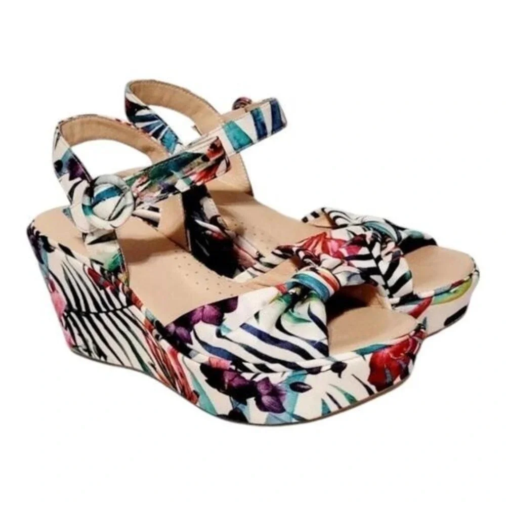 Ono Caul Heavenly Floral Wedge Sandals 3